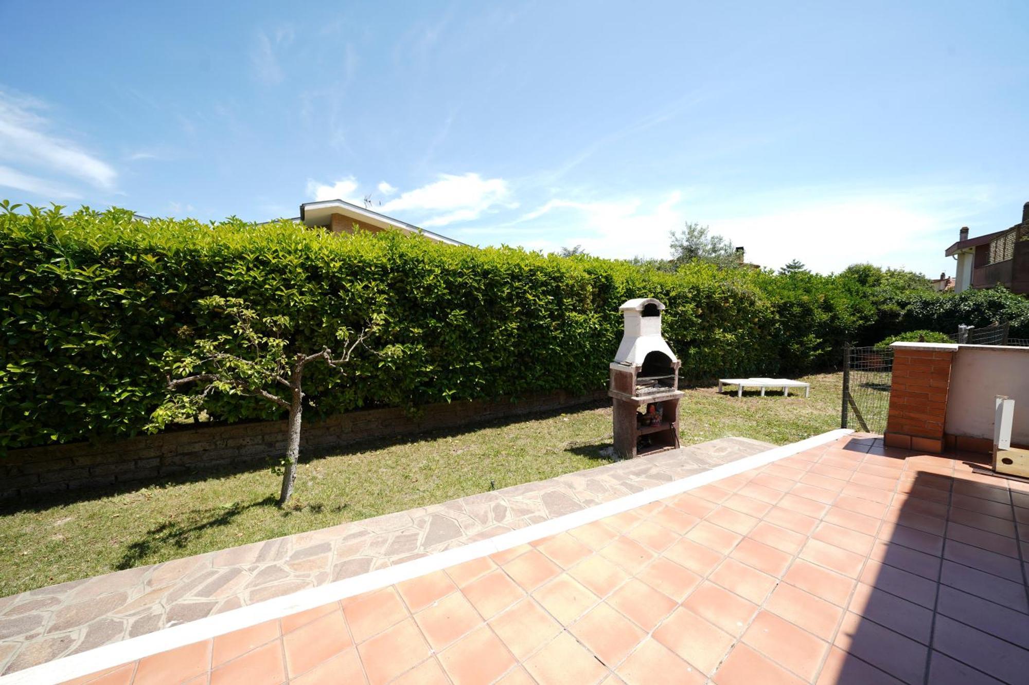 Da Piero E Gina Hotel Palidoro Exterior foto